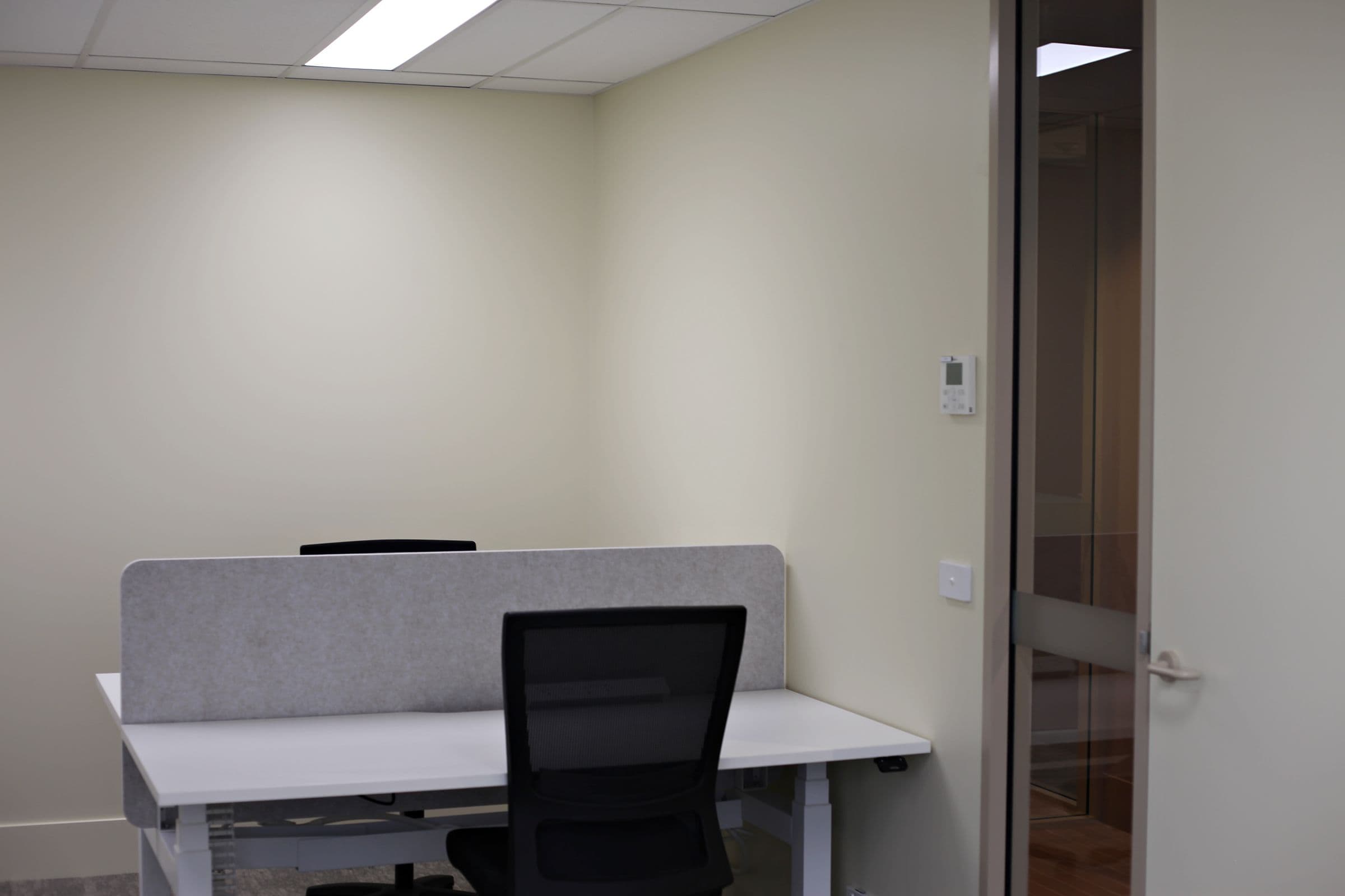 A single-desk private office